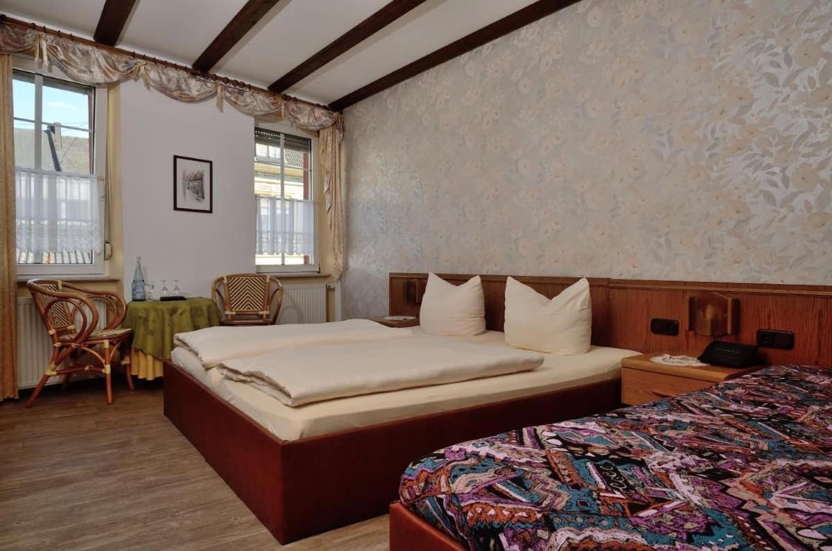 Weinhaus Hotel Zum Josefshof Graach エクステリア 写真