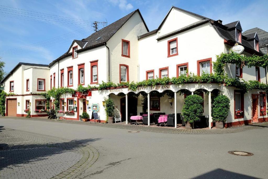 Weinhaus Hotel Zum Josefshof Graach エクステリア 写真