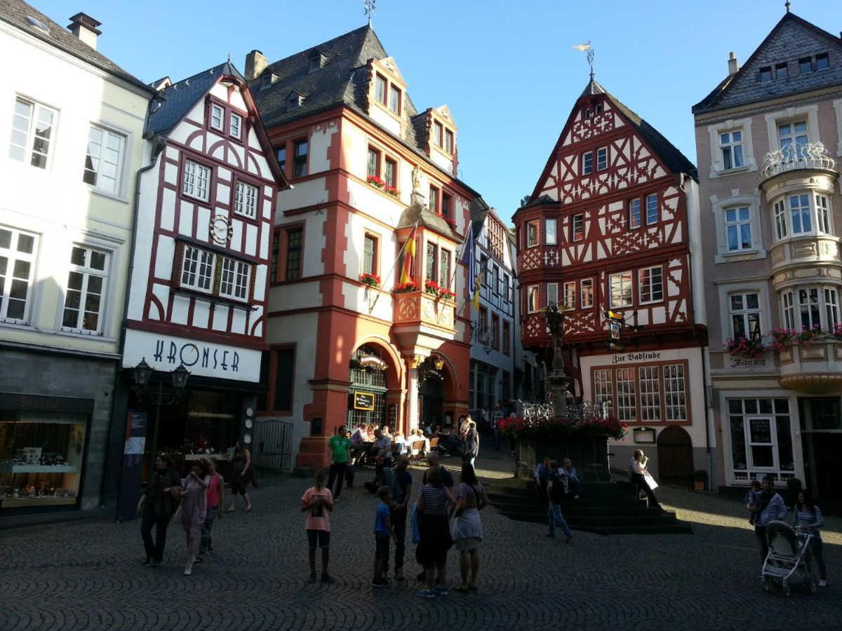 Weinhaus Hotel Zum Josefshof Graach エクステリア 写真