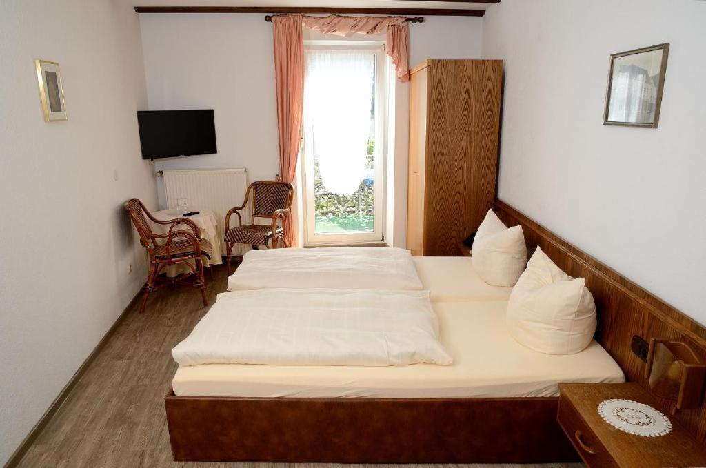 Weinhaus Hotel Zum Josefshof Graach 部屋 写真